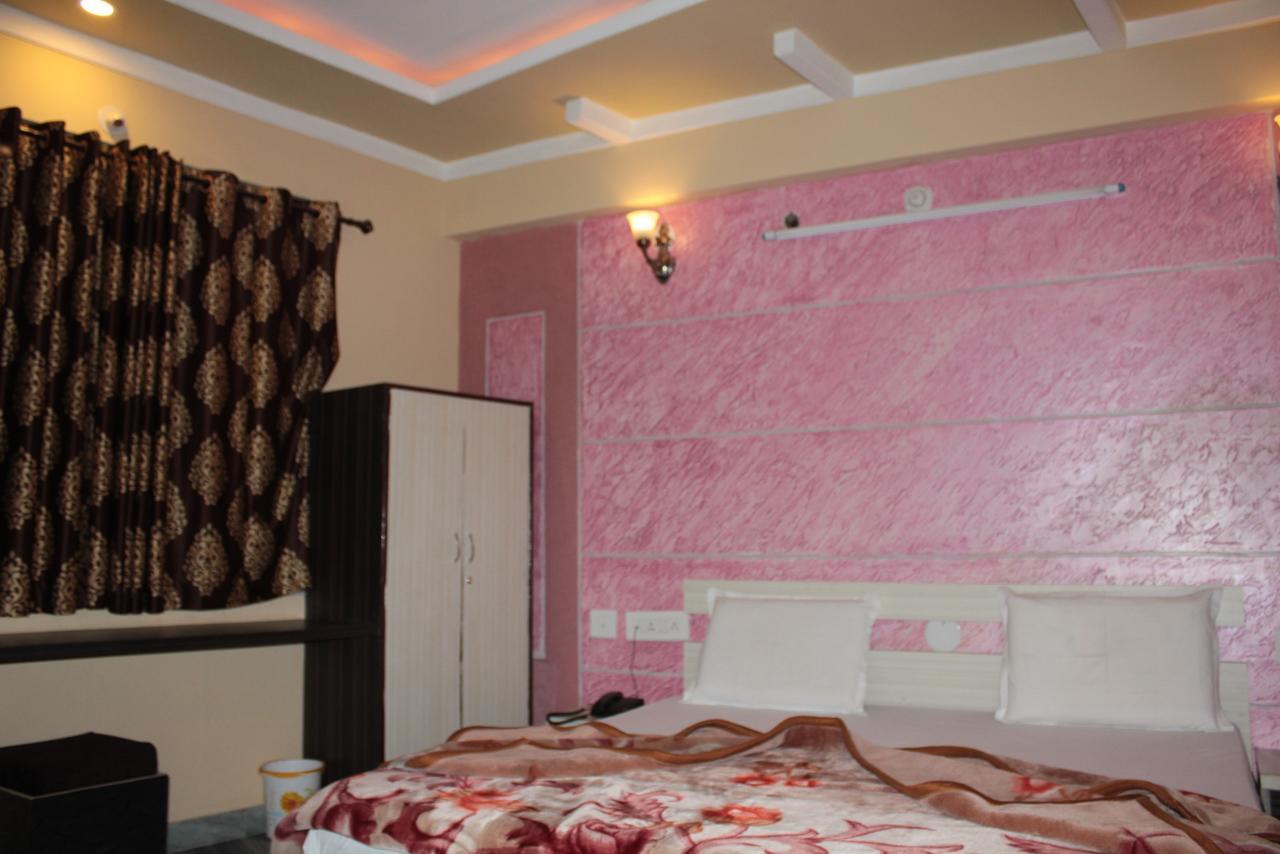 Hotel Kingdom Palace Udaipur Habitación foto